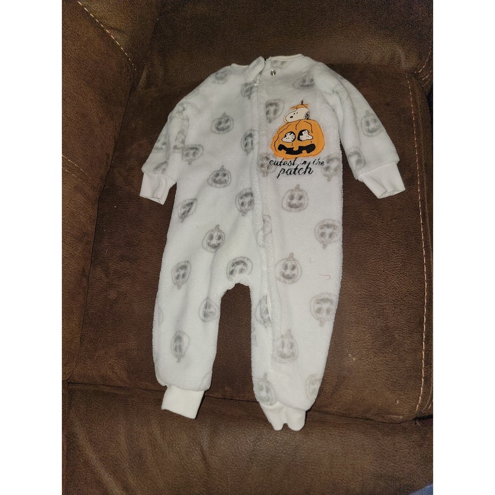 Peanuts fleece sleeper fall Halloween cutest in the patch size 6 9 months